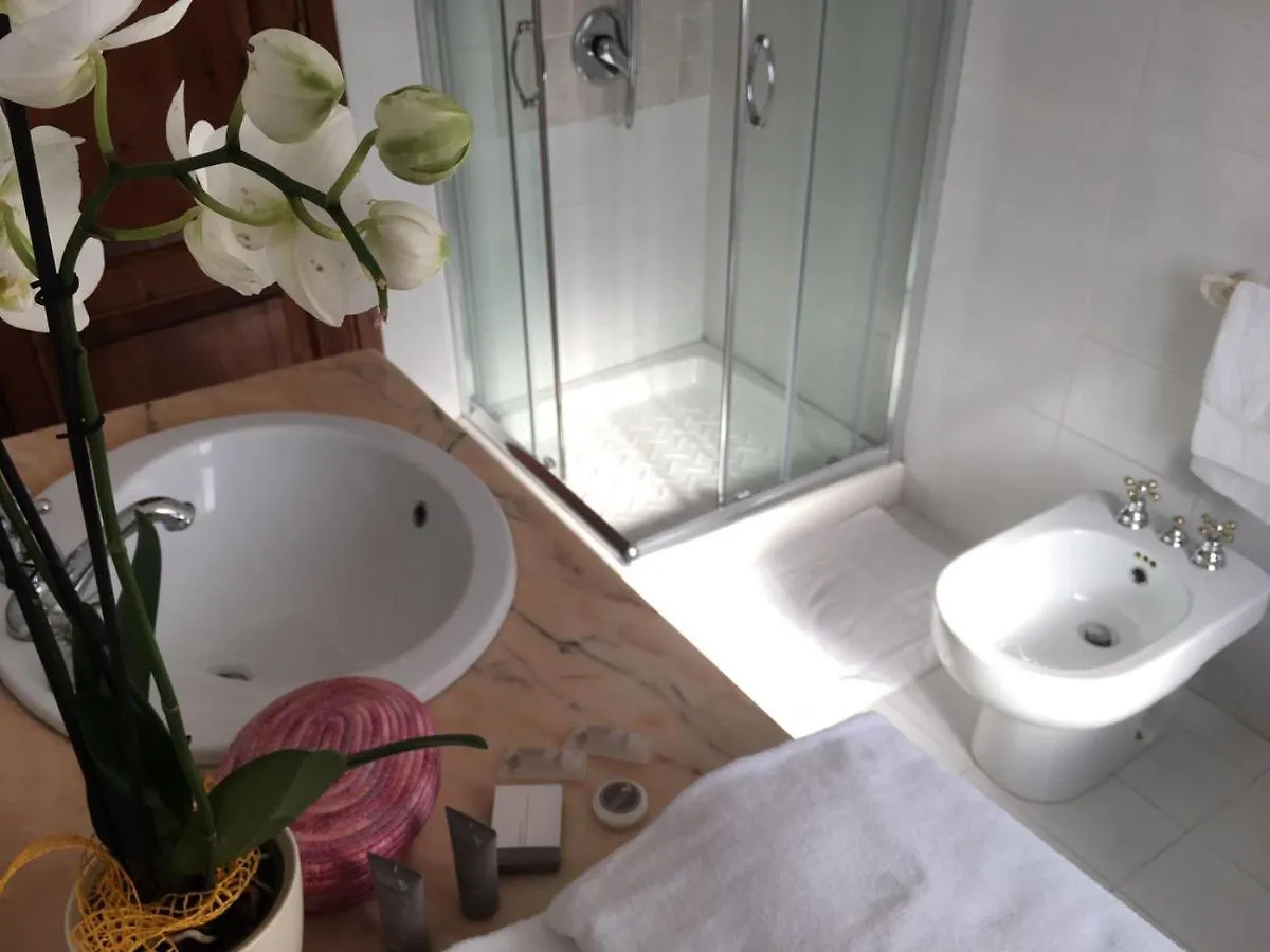 B&B Elena San Teodoro  Bed & Breakfast San Teodoro (Sardinia)